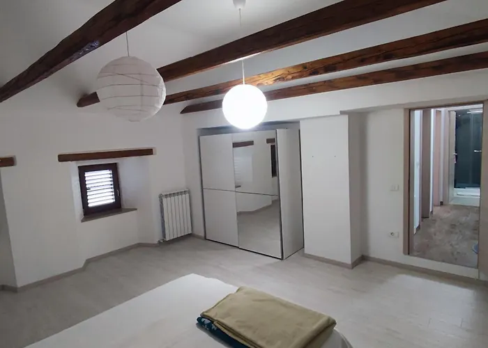 Casa Rosmarin Spodnje Skofije